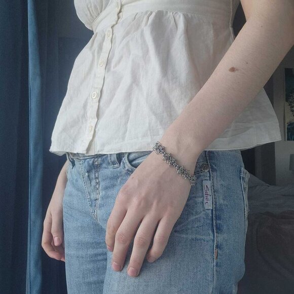 Unique handmade dainty silver bracelet ✦ intricate lace bracelet ✦ - Picture 7 of 12